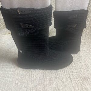 BearPaw Black knit knee high Boots side buttons accent SZ10
